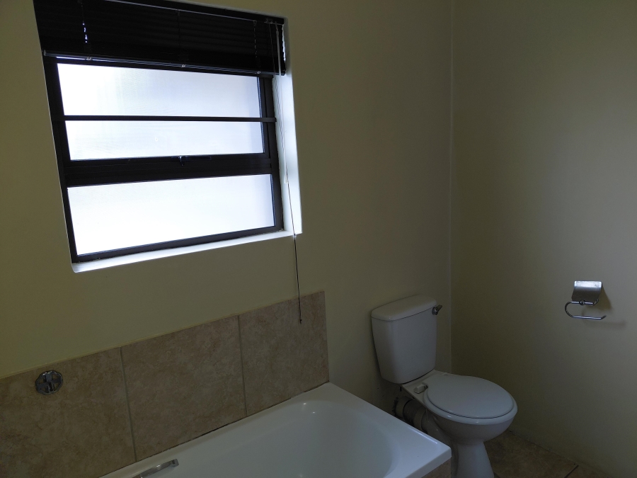 2 Bedroom Property for Sale in Campher Park Eastern Cape